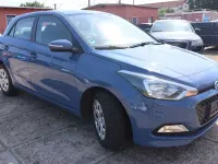 Gebraucht Hyundai i20 Classic 84 PS (61 kW) 2018 Morning blue / sol Kleinwagen