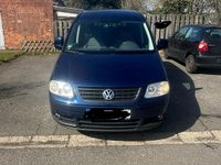 Używany VW Caddy Maxi 105 KM (77 kW) 2010 Niebieski Minivan