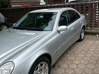 Gebraucht Mercedes E320 204 PS (150 kW) 2004 Silber Limousine