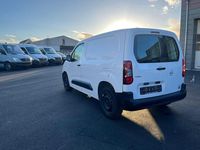 Gebraucht Opel Combo 102 PS (75 kW) 2019 Weiß Limousine
