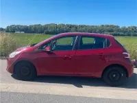 Gebraucht Peugeot 208 90 PS (66 kW) 2012 Rot Kleinwagen