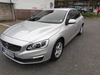 Gebraucht Volvo S60 Business Edition 150 PS (110 kW) 2015 Bright silver metallic / metal Limousine