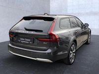 Gebraucht Volvo V90 CC Plus 197 PS (144 kW) 2022 Platinum grey / (metallic) Kombi