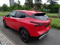 Gebraucht Nissan Qashqai Tekna 158 PS (116 kW) 2022 Z10 red SUV
