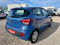 Gebraucht Hyundai i10 Classic 67 PS (49 kW) 2017 Blau Kleinwagen
