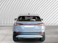 Gebraucht Audi Q4 e-tron Basis 125 kW (170 PS) 2023 Kieselgrau SUV