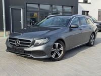 Gebraucht Mercedes E220 Avantgarde 194 PS (142 kW) 2019 Grau Limousine