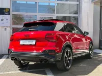 Gebraucht Audi SQ2 Ambiente 300 PS (220 kW) 2023 Rot SUV