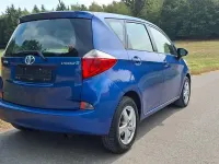 Gebraucht Toyota Verso-S 99 PS (72 kW) 2011 Blau Van / Kleinbus