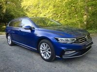 Używany VW Passat R 190 KM (139 kW) 2020 Niebieski Sedan/Limuzyna