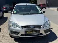 Gebraucht Ford Focus Trend 116 PS (85 kW) 2005 Silber Limousine