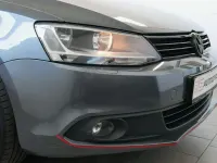 Używany VW Jetta Match 122 KM (89 kW) 2012 Szary Sedan/Limuzyna