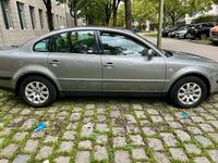 Gebraucht VW Passat 150 PS (110 kW) 2002 Grau Limousine