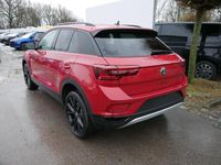 Neu VW T-Roc Style 150 PS (110 kW) 2025 Metallic SUV