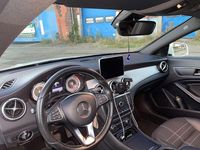 Gebraucht Mercedes CLA200 156 PS (114 kW) 2015 Weiß Limousine