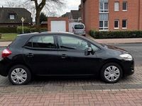 Gebraucht Toyota Auris 126 PS (92 kW) 2012 Schwarz Limousine