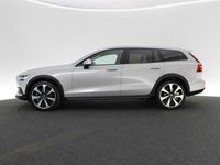 Gebraucht Volvo V60 CC Ultimate 197 PS (144 kW) 2023 Silber Kombi