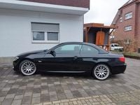 Gebraucht BMW 325 Cabriolet M Sport 218 PS (160 kW) 2012 Schwarz Cabrio