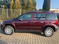 gebraucht Skoda Yeti Active Plus Edition, SHZ, 8 fach bereift