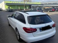 Gebraucht Mercedes C220 Avantgarde 170 PS (125 kW) 2016 Weiß Kombi