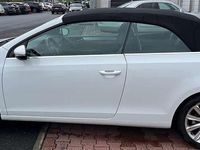 Gebraucht VW Golf 105 PS (77 kW) 2011 Weiß Cabrio