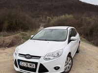 Używany Ford Focus Titanium 105 KM (77 kW) 2014 Biały Sedan/Limuzyna