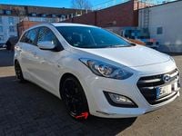 Gebraucht Hyundai i30 120 PS (88 kW) 2017 Weiß Kombi