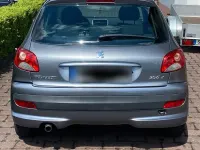Gebraucht Peugeot 206+ 75 PS (55 kW) 2010 Grau Kleinwagen