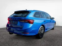 Gebraucht Skoda Octavia Ambition 150 PS (110 kW) 2022 Raceblau Kombi