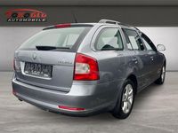 Usado Skoda Octavia Ambition 122 HP (89 kW) 2013 Cinzento Carrinha