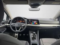 Gebraucht VW Golf VIII Move 131 PS (96 kW) 2024 Mondsteingrau Limousine