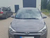 Gebraucht Hyundai i20 101 PS (74 kW) 2016 Grau Kleinwagen
