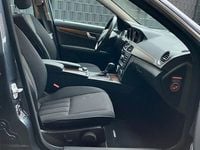Gebraucht Mercedes C180 156 PS (114 kW) 2014 Grau Kombi
