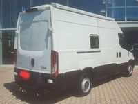 Gebraucht Iveco Daily 136 PS (100 kW) 2017 Weiß Limousine