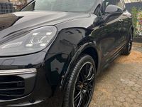 Używany Porsche Cayenne 262 KM (192 kW) 2015 Czarny SUV