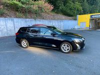 Gebraucht Ford Focus 120 PS (88 kW) 2020 Schwarz Kombi