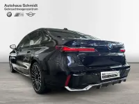Gebraucht BMW 740 Sport Line 286 PS (210 kW) 2025 M carbonschwarz Limousine