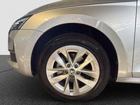 Gebraucht Skoda Octavia Selection 150 PS (110 kW) 2024 Silber Kombi