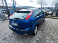 Gebraucht Ford Focus 105 PS (77 kW) 2007 Blau Kleinwagen