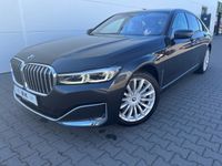 Gebraucht BMW 740 Shadowline 340 PS (250 kW) 2021 Grau metallic sophistograu brillanteffekt metagrau Limousine