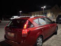 Gebraucht Kia Ceed 115 PS (84 kW) 2008 Rot Kleinwagen