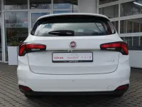 Usado Fiat Tipo 120 CV (88 kW) 2019 Blanco Familiar