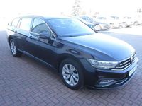 Gebraucht VW Passat 150 PS (110 kW) 2021 Deep black Kombi