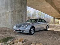 Gebraucht Mercedes E220 Classic 150 PS (110 kW) 2003 Limousine