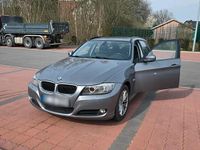 Gebraucht BMW 320 170 PS (125 kW) 2010 Grau Kombi
