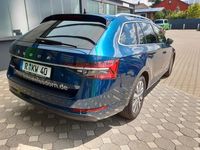 Gebraucht Skoda Superb Style 200 PS (147 kW) 2023 Blau Kombi