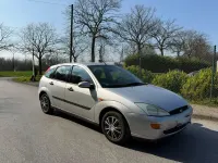 Occasion Ford Focus 75 ch (55 kW) 1999 Argent Berline