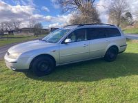Gebraucht Ford Mondeo 145 PS (106 kW) 2002 Silber Kombi