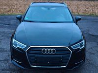 Gebraucht Audi A3 Sportback 150 PS (110 kW) 2018 Mythosschwarz (metallic) Kleinwagen