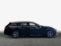 Gebraucht Mercedes E220 Advanced 197 PS (144 kW) 2025 Schwarz Kombi